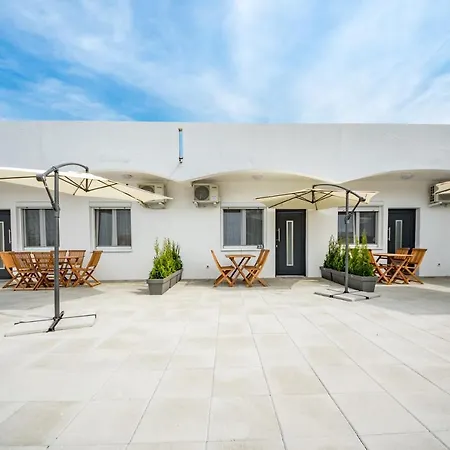 Mare Nostrum *** Apartment